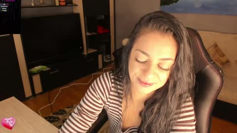 Lara online show from December 18, 2024, 10:02 pm