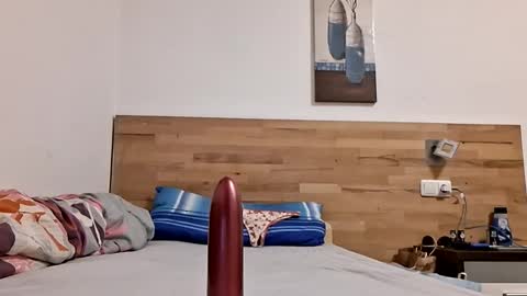 xleonardox88 online show from April 1, 2026, 10:49 am