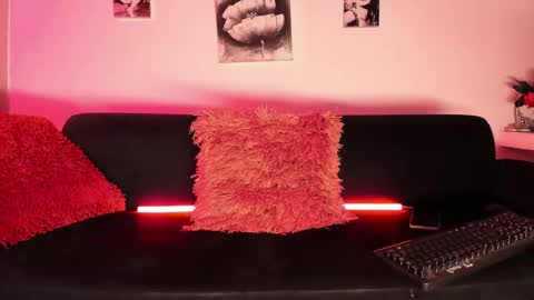 Snapshot of xmistresspervet chatting on November 14, 2025, 6:23 am xmistresspervet online show from November 14, 2025, 6:23 am