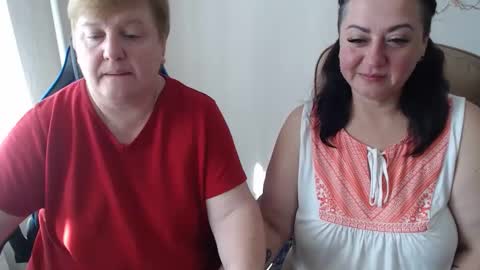 Snapshot of xmollyjanex chatting on October 4, 2025, 7:50 am XMollyJaneX online show from October 4, 2025, 7:50 am