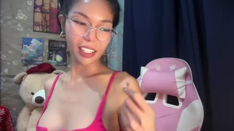 Snapshot of xmonica_cummerx chatting on June 18, 2026, 8:47 am Sweet Monica online show from June 18, 2026, 8:47 am