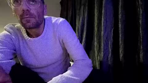 Snapshot of xo_smurf_xo chatting on November 11, 2025, 2:00 am Just Smurf online show from November 11, 2025, 2:00 am