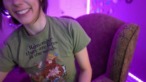 Bella Bondai online show from January 5, 2025, 1:45 am