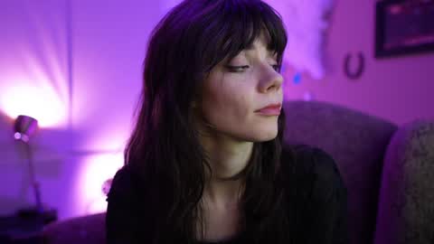 Bella Bondai online show from February 2, 2025, 6:04 am