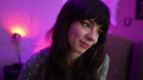 Bella Bondai online show from February 12, 2025, 11:51 am