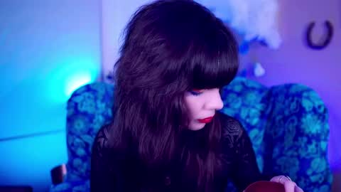 Bella Bondai online show from September 30, 2025, 9:42 pm