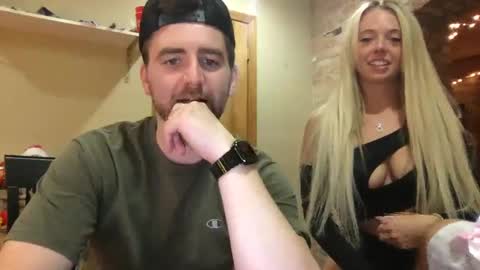 xoprincesspeachxo online show from September 30, 2025, 12:04 am