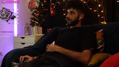 Snapshot of xorylan chatting on December 22, 2024, 7:10 pm XoRylan online show from December 22, 2024, 7:10 pm