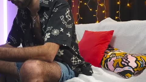 Snapshot of xorylan chatting on January 18, 2025, 4:21 pm XoRylan online show from January 18, 2025, 4:21 pm