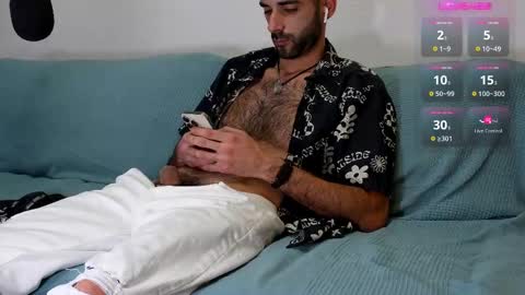 Snapshot of xorylan chatting on January 10, 2026, 8:32 pm XoRylan online show from January 10, 2026, 8:32 pm