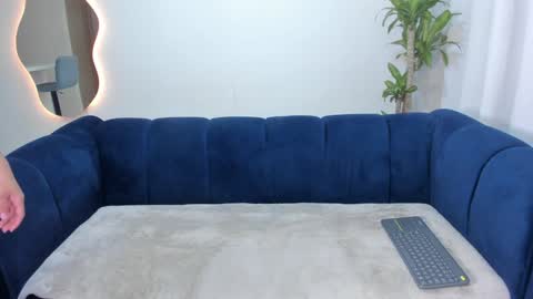 xoxo_angel online show from January 21, 2025, 2:48 pm