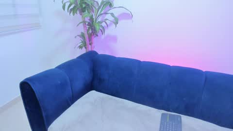 xoxo_angel online show from September 8, 2025, 10:31 pm