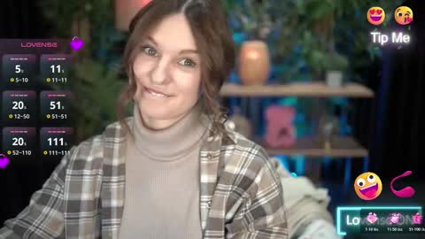 xoxo_molly online show from October 30, 2025, 9:15 pm