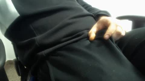 xoxopum online show from January 4, 2025, 1:31 am