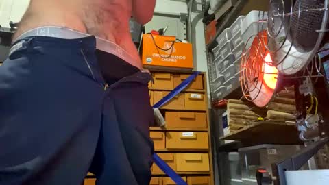 Xploringus online show from November 14, 2025, 4:11 am