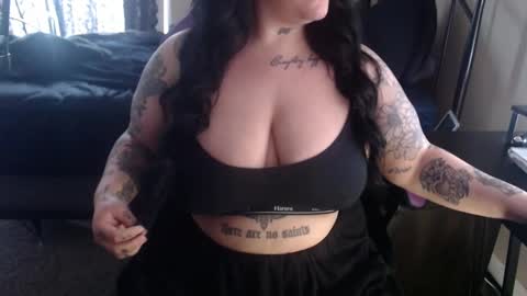 xorileyschembri online show from March 7, 2025, 7:27 pm