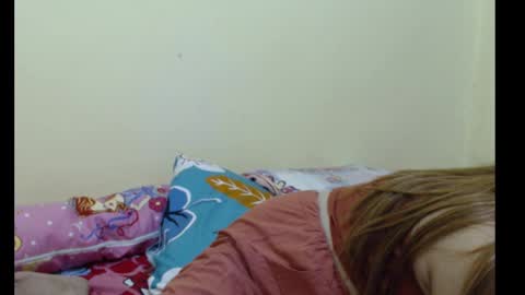 Snapshot of xsexyhotmomma69x chatting on February 7, 2025, 6:45 am merayel online show from February 7, 2025, 6:45 am