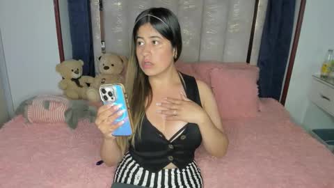 xsweetalessiax online show from October 6, 2025, 3:26 am