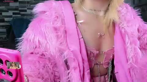 Femboy Exotic online show from June 28, 2026, 9:26 am