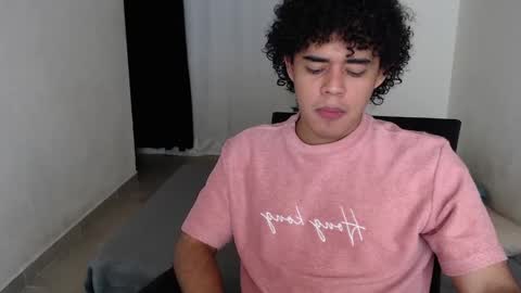 xtranherr online show from January 3, 2025, 2:54 am