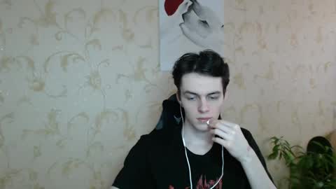 traqqq online show from May 16, 2026, 12:48 pm