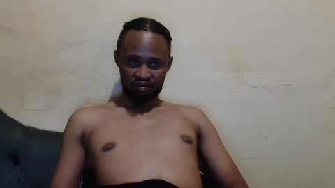 Snapshot of xtroyxxx chatting on May 22, 2026, 8:36 pm Troy online show from May 22, 2026, 8:36 pm