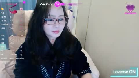 LiLiLi online show from April 15, 2026, 11:27 pm