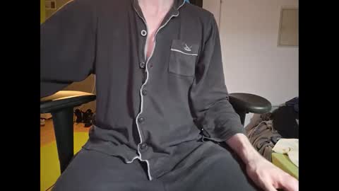 N online show from March 9, 2025, 7:37 pm