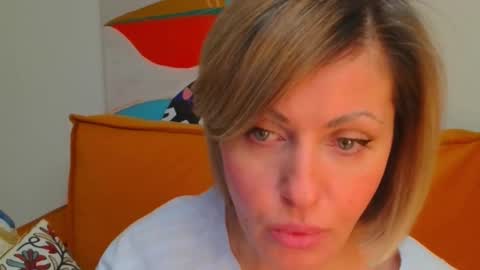 Snapshot of xvaleriax0 chatting on February 3, 2026, 6:24 pm xvaleriax0 online show from February 3, 2026, 6:24 pm