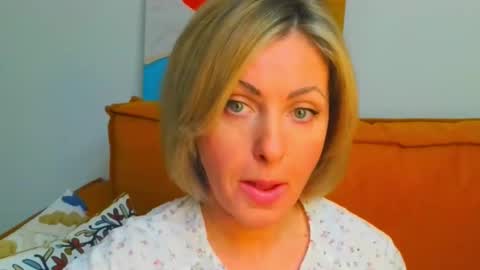 Snapshot of xvaleriax0 chatting on February 15, 2026, 3:31 pm xvaleriax0 online show from February 15, 2026, 3:31 pm