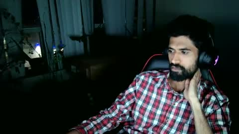 Snapshot of xwuvzyew chatting on December 14, 2024, 6:02 am x online show from December 14, 2024, 6:02 am