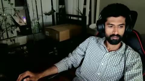 Snapshot of xwuvzyew chatting on December 15, 2024, 1:57 am x online show from December 15, 2024, 1:57 am