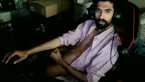 Snapshot of xwuvzyew chatting on December 17, 2024, 8:01 am x online show from December 17, 2024, 8:01 am