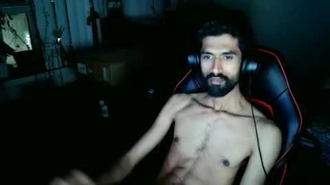 Snapshot of xwuvzyew chatting on December 18, 2024, 4:53 am x online show from December 18, 2024, 4:53 am