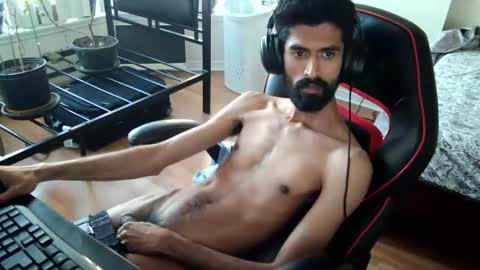 Snapshot of xwuvzyew chatting on December 21, 2024, 7:49 pm x online show from December 21, 2024, 7:49 pm