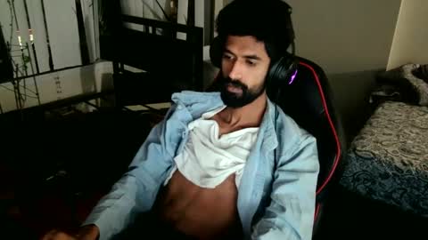 Snapshot of xwuvzyew chatting on December 22, 2024, 4:28 am x online show from December 22, 2024, 4:28 am