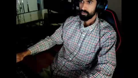 Snapshot of xwuvzyew chatting on December 22, 2024, 10:04 pm x online show from December 22, 2024, 10:04 pm