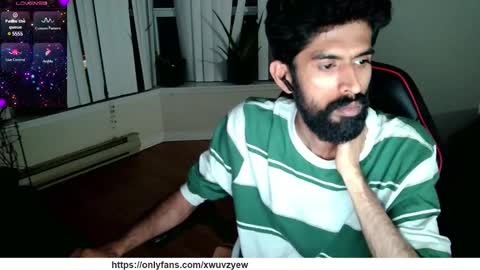 Snapshot of xwuvzyew chatting on January 2, 2025, 4:41 am x online show from January 2, 2025, 4:41 am