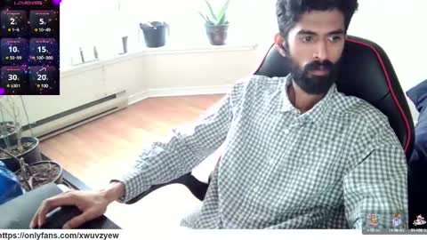 Snapshot of xwuvzyew chatting on January 2, 2025, 4:13 pm x online show from January 2, 2025, 4:13 pm