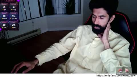 Snapshot of xwuvzyew chatting on January 4, 2025, 5:16 am x online show from January 4, 2025, 5:16 am