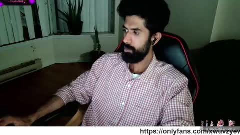 Snapshot of xwuvzyew chatting on January 11, 2025, 5:31 am x online show from January 11, 2025, 5:31 am