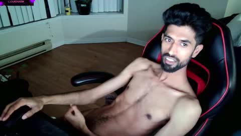 Snapshot of xwuvzyew chatting on January 24, 2025, 8:23 am x online show from January 24, 2025, 8:23 am