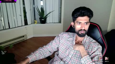 Snapshot of xwuvzyew chatting on February 4, 2025, 4:59 am x online show from February 4, 2025, 4:59 am