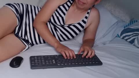 Snapshot of xwxwhornyprincess chatting on March 2, 2025, 3:37 pm Gabriela and Camila online show from March 2, 2025, 3:37 pm