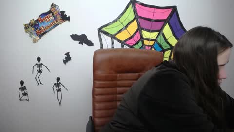 xx daniella xx online show from October 29, 2025, 7:21 am