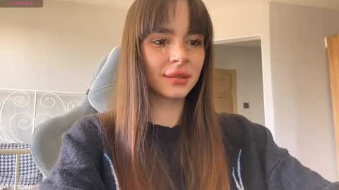 Lily online show from April 9, 2026, 11:15 am