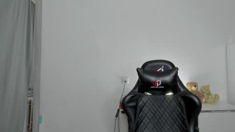 raul online show from November 21, 2025, 10:41 pm