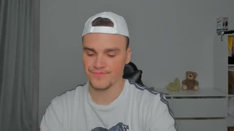 raul online show from November 29, 2025, 7:22 am