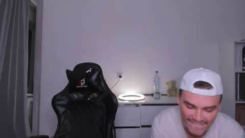 raul online show from December 18, 2025, 9:21 pm