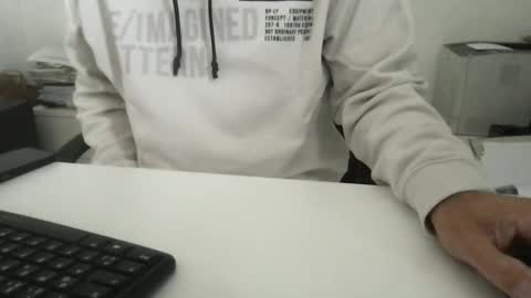 Sally  Alex online show from October 1, 2025, 8:09 am